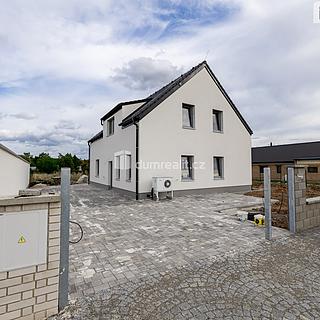 Prodej rodinného domu 165 m&sup2; Lužná