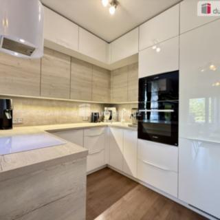 Prodej bytu 3+kk 77 m² Praha, Mantovská