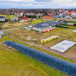 Prodej stavební parcely 905 m² Obříství, Spojovací