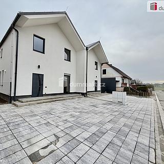 Prodej rodinného domu 160 m&sup2; Velká Jesenice