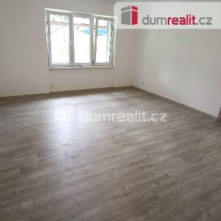 Pronájem bytu 2+1 70 m² Huntířov