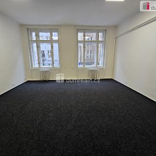 Pronájem kanceláře 28 m² Praha, Kaprova