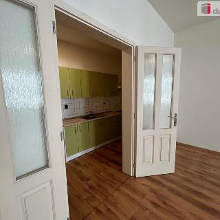 Pronájem bytu 1+1 40 m² Kolín, Husova