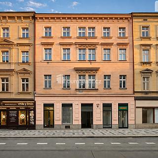 Pronájem obchodu 200 m&sup2; Praha