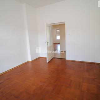 Pronájem bytu 3+1 90 m² Mariánské Lázně, Hlavní třída