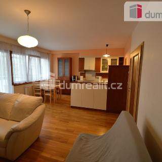 Pronájem bytu 2+kk 64 m² Praha, Hlubocká