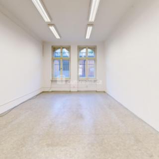 Pronájem obchodu 75 m² Opava, Olomoucká