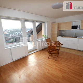 Pronájem bytu 2+kk 40 m² Praha