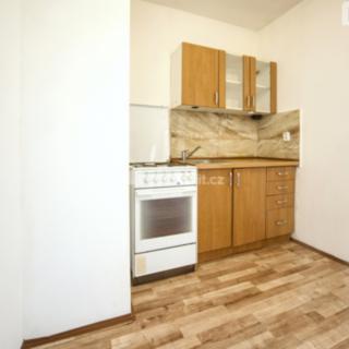 Pronájem bytu 2+kk 39 m² Neratovice, Kojetická