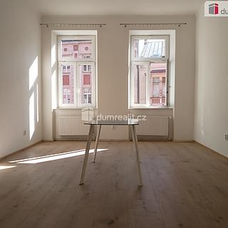 Pronájem Ostatních komerčních prostor 93 m² Karlovy Vary
