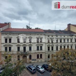 Pronájem bytu 1+kk a garsoniéry 37 m² Plzeň, Škroupova