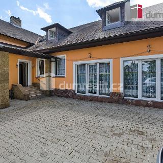 Prodej rodinného domu 286 m² Králův Dvůr, Na Poříčí