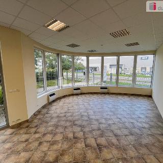 Pronájem obchodu 150 m² Uherské Hradiště, Jaktáře