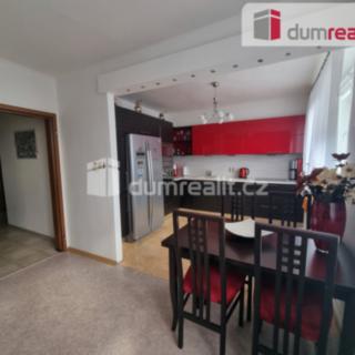 Prodej bytu 3+1 80 m² Lošany