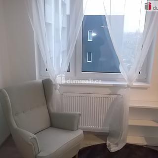 Pronájem bytu 1+kk, garsoniery 33 m&sup2; Praha