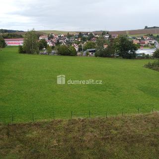 Prodej stavební parcely 2 070 m² Netvořice, Pražská