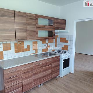 Pronájem bytu 3+1 72 m&sup2; Děčín