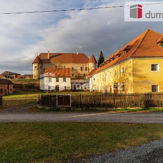 Prodej hotelu a penzionu 3 010 m² Louňovice pod Blaníkem, Louňovice pod Blaníkem