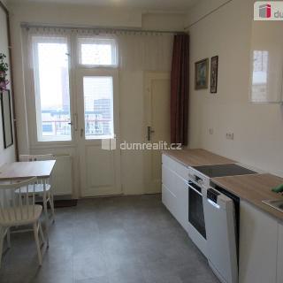 Pronájem bytu 2+1 75 m² Praha