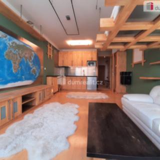 Pronájem bytu 1+kk a garsoniéry 35 m² Praha, Valečovská