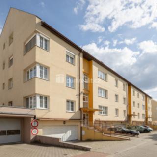 Prodej bytu 3+kk 87 m² Praha Střížkov, Jitravská