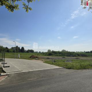Prodej stavební parcely 913 m² Bezno