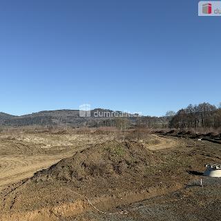 Prodej stavební parcely 766 m² Ostrov, Kfely