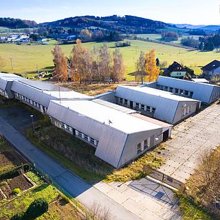 Pronájem výrobního objektu 1895 m&sup2; Vacov