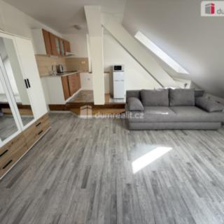 Pronájem bytu 1+kk a garsoniéry 32 m² Praha Smíchov, Jindřicha Plachty