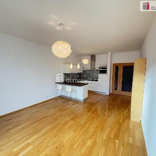 Pronájem bytu 2+kk 68 m² Praha, Korunní