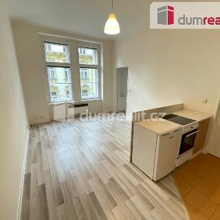 Pronájem bytu 2+kk 40 m² Praha, Smíchov