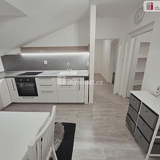 Prodej bytu 2+1 57 m&sup2; Hoštka