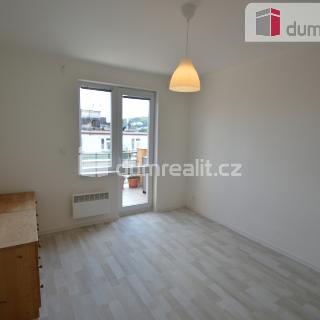 Pronájem bytu 1+1 40 m² Praha, Moulíkova