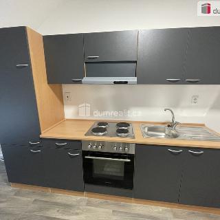 Prodej bytu 3+1 86 m² Vysoký Chlumec, Vysoký Chlumec