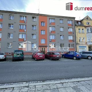 Pronájem bytu 2+1 54 m² Budišov nad Budišovkou, náměstí Republiky