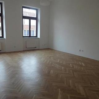 Pronájem bytu 3+1 110 m² Praha, Štěpánská