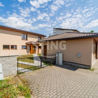 Prodej rodinného domu 232 m² Holasovice