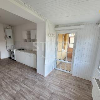 Pronájem bytu 2+1 57 m² Opava, Englišova