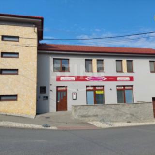 Pronájem obchodu 108 m&sup2; Vnorovy