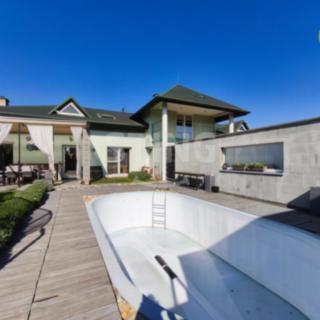 Prodej bytu 5+kk 206 m² Jabloňov