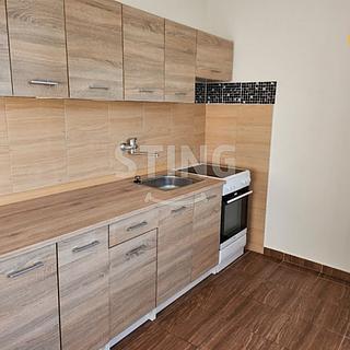 Pronájem bytu 2+1 48 m&sup2; Přerov