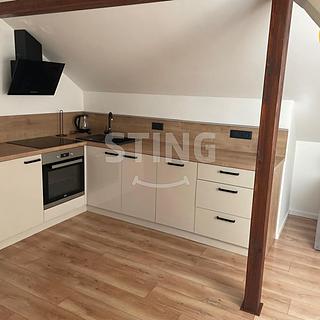 Pronájem bytu 2+kk 77 m&sup2; Ostrava