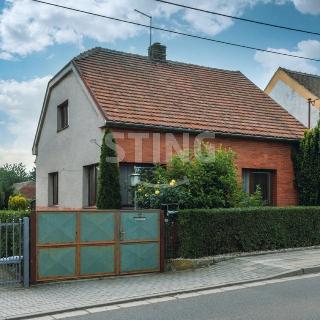 Prodej rodinného domu 100 m² Ostřešany, Pilného