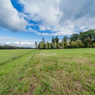 Prodej stavební parcely 4578 m² Ropice