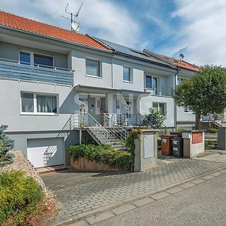 Prodej rodinného domu 171 m&sup2; Srch