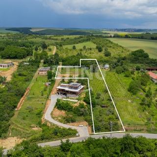 Prodej stavební parcely 3 397 m² Dolní Kounice