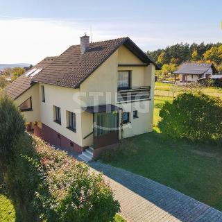 Prodej rodinného domu 178 m² Zlín, Borovicová