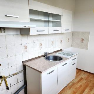 Pronájem bytu 3+1 63 m² Přerov, Kozlovská