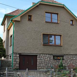 Prodej vily 94 m² Chvaletice, Husova