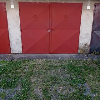 Prodej garáže 16 m&sup2; Hradec Králové